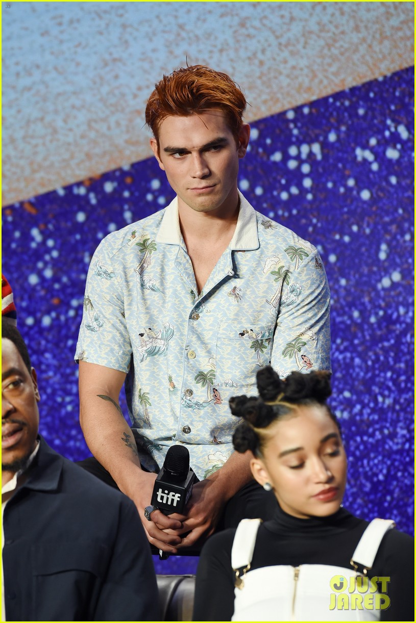 Amandla Stenberg, KJ Apa, & Sabrina Carpenter Attend 'Hate U Give' Premiere at TIFF!