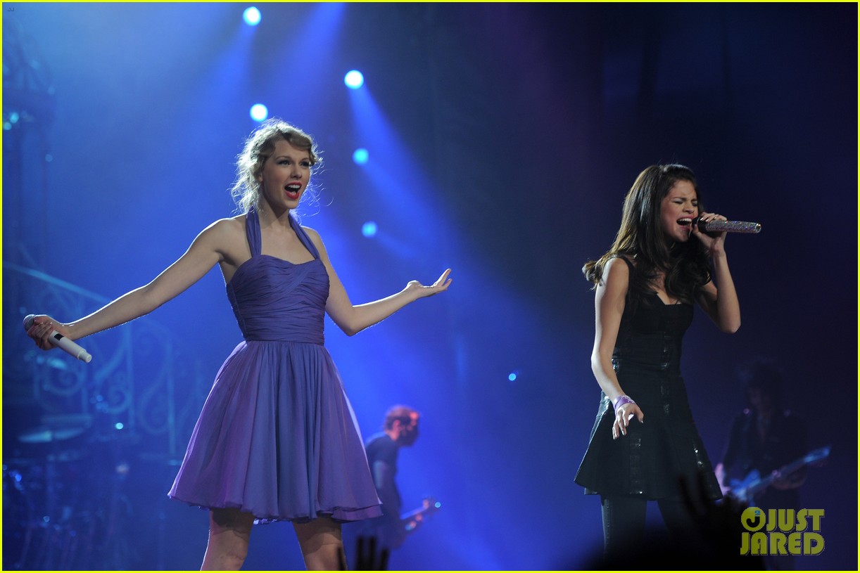 Selena Gomez Says Taylor Swift is 'Literally Like My Big Sister'