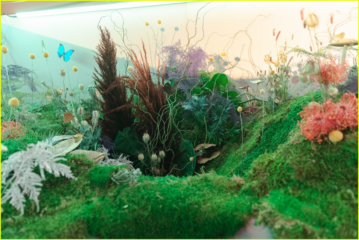 Ariana Grande Brings 'Sweetener' Album to Life With Spotify Pop-Up Experience