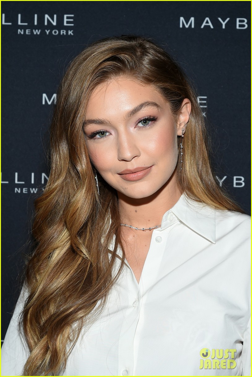 Gigi Hadid's Skirt at Maybelline Party Has a Big Eye On It!