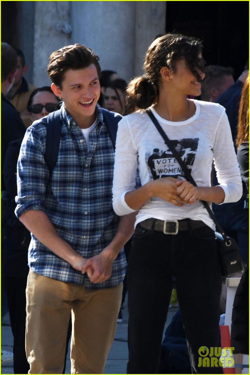 Zendaya Is Covered with Pigeons While Filming 'Spider-Man: Far From Home'