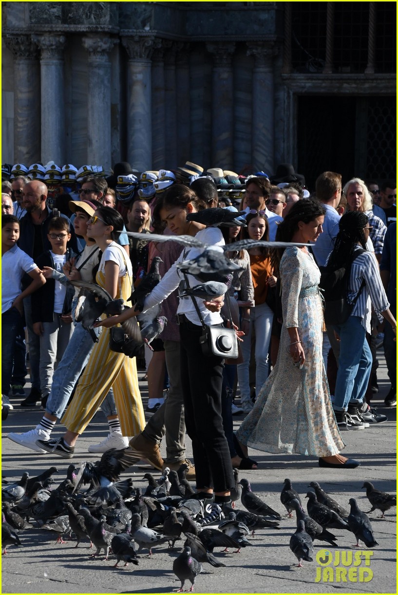 Zendaya Is Covered with Pigeons While Filming 'Spider-Man: Far From Home'