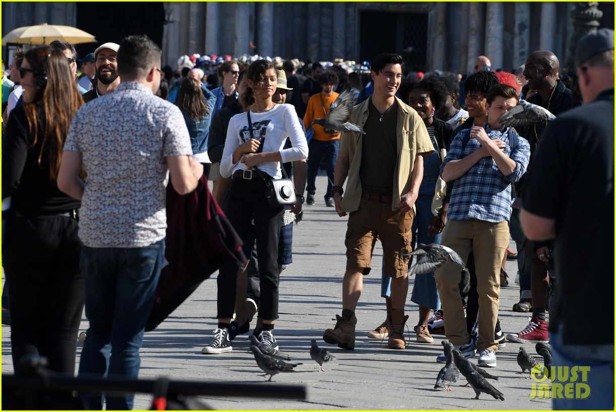 Zendaya Is Covered with Pigeons While Filming 'Spider-Man: Far From Home'
