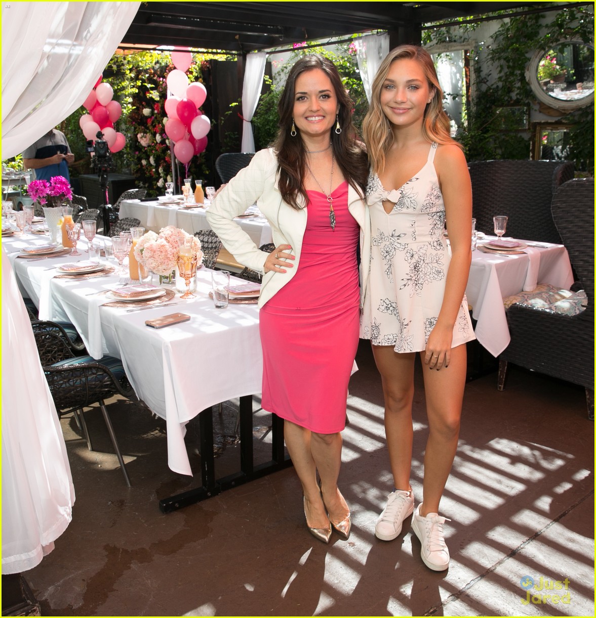 Maddie Ziegler, Nia Sioux, Ally Maki & More Celebrate Jonathan Bennett's New Cookbook