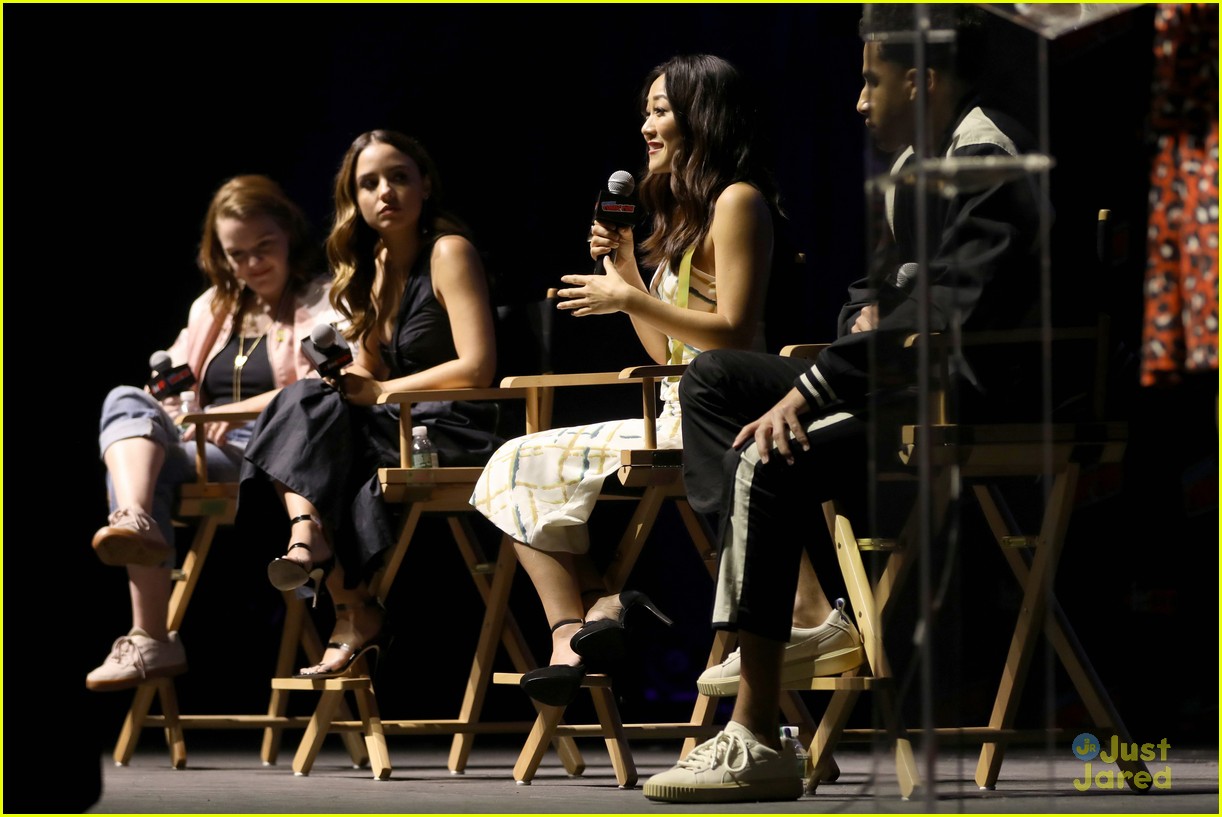Aimee Carrero, Karen Fukuhara & Marcus Scribner Premiere First 'She-Ra' Trailer at New York Comic Con 2018 - Watch!