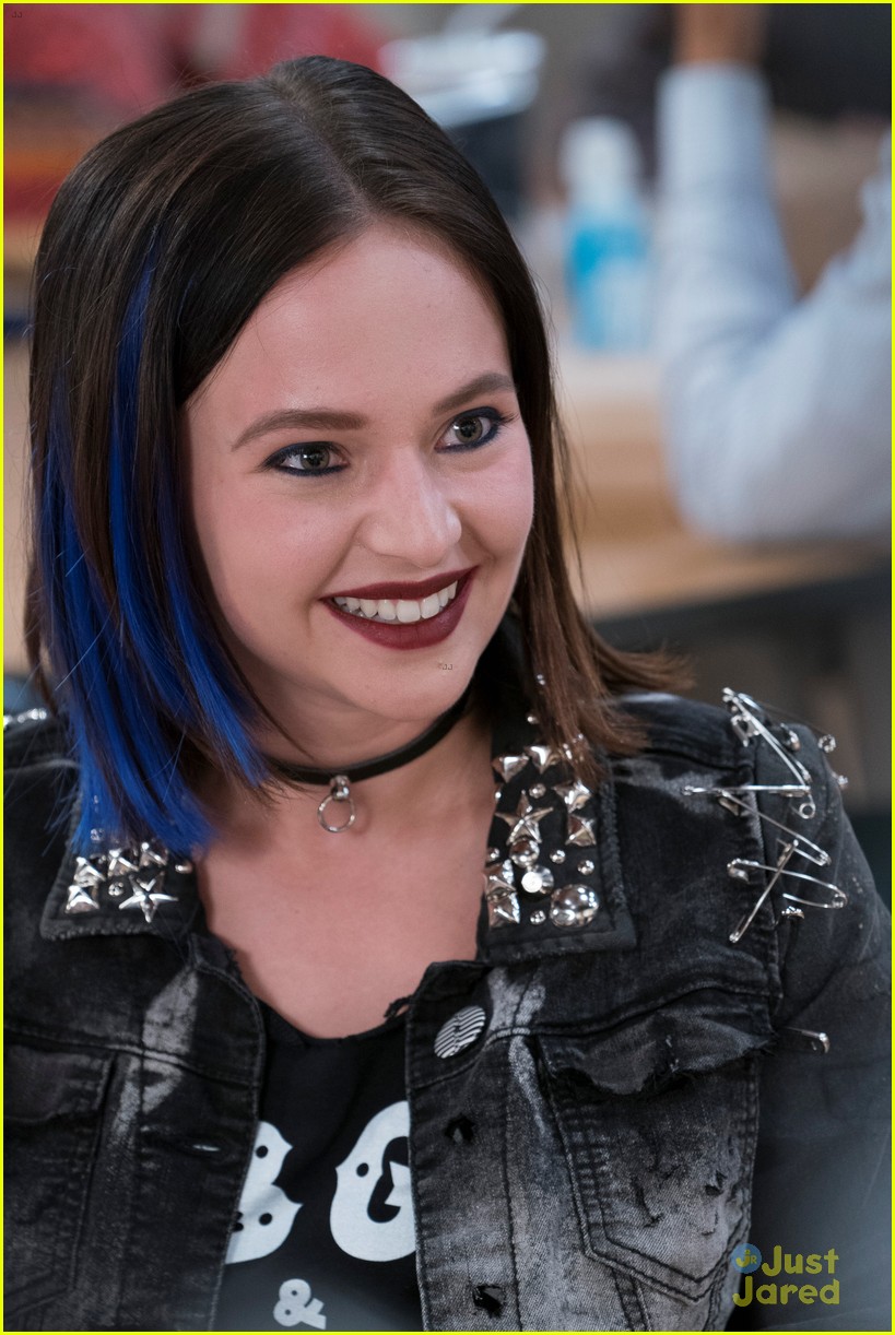 Alexis G. Zall Replaces Rowan Blanchard as Adam's Girlfriend Jackie on 'The Goldbergs'