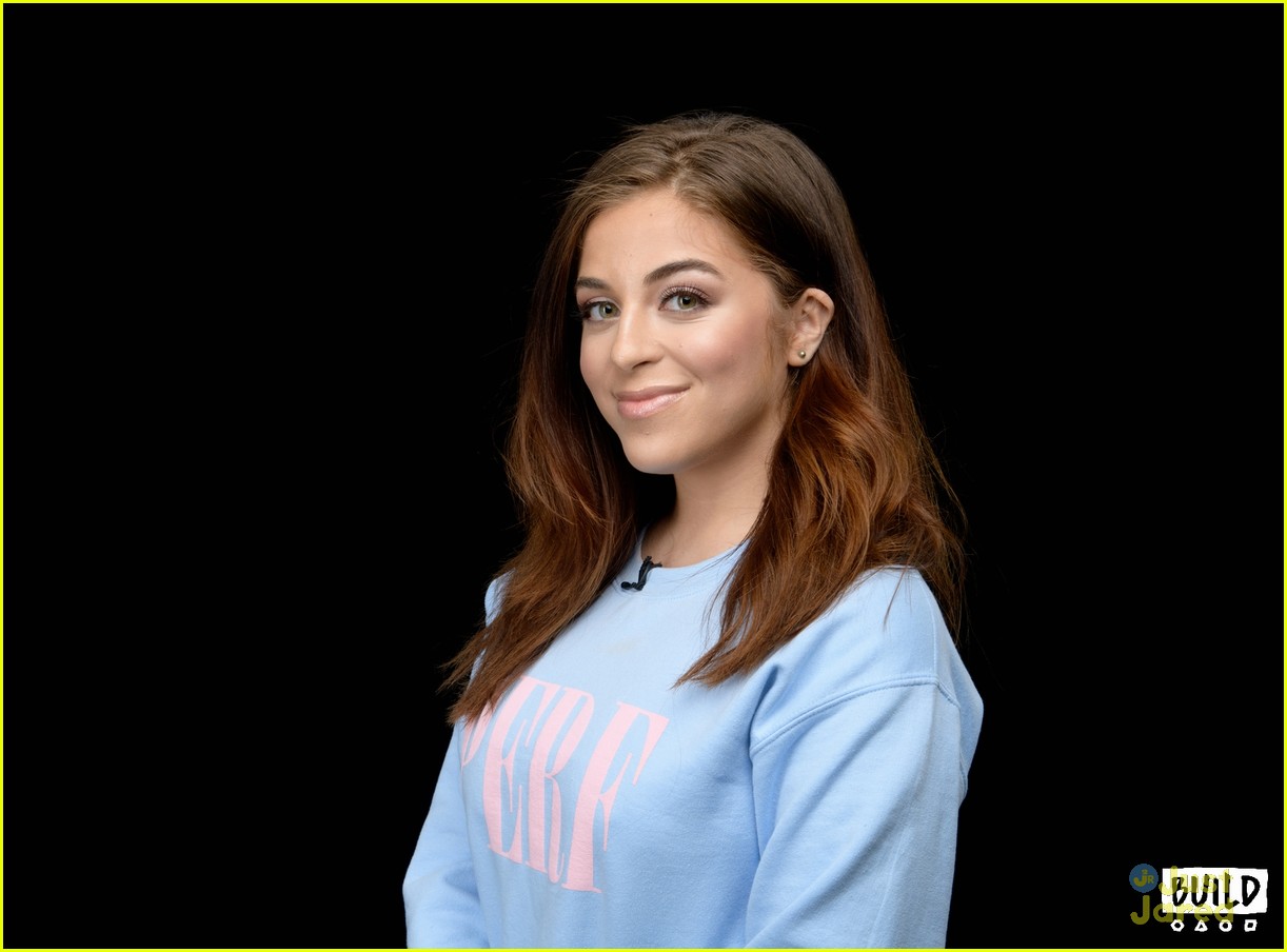 Baby Ariel Shares The Cutest Sneak Peek Inside Her New Book 'Dreaming Out Loud'
