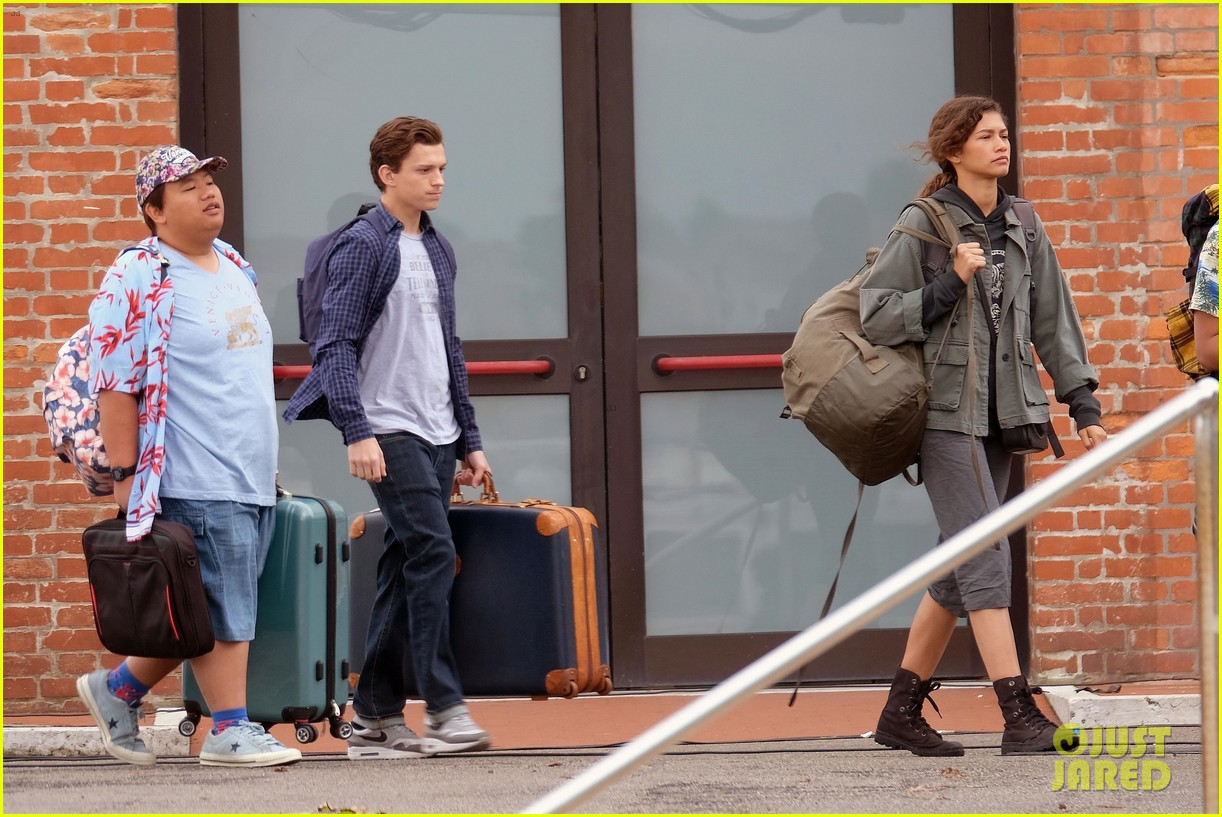 Tom Holland & Zendaya Carry Their Own Bags for 'Spider-Man' Scene