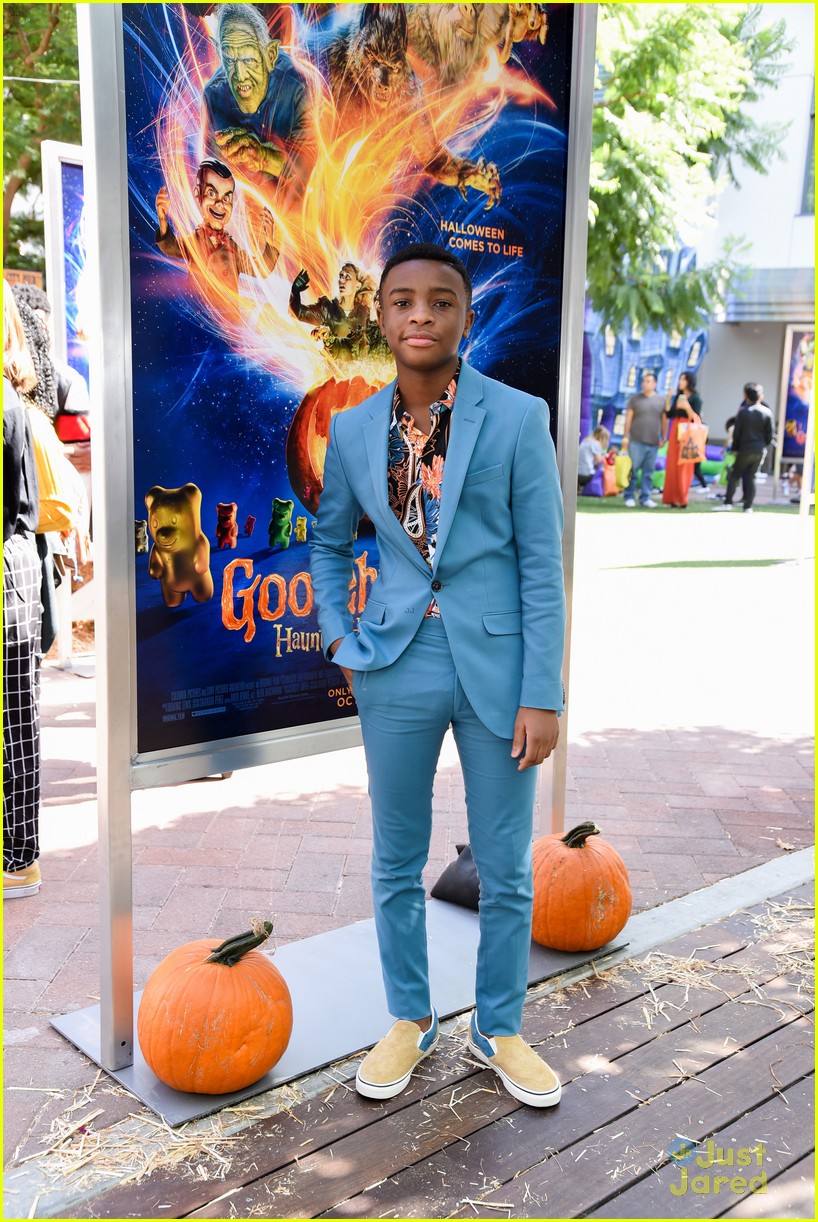 Madison Iseman Got a Kick Out of Ken Jeong's Coca-Cola Costume at the 'Goosebumps 2' Premiere