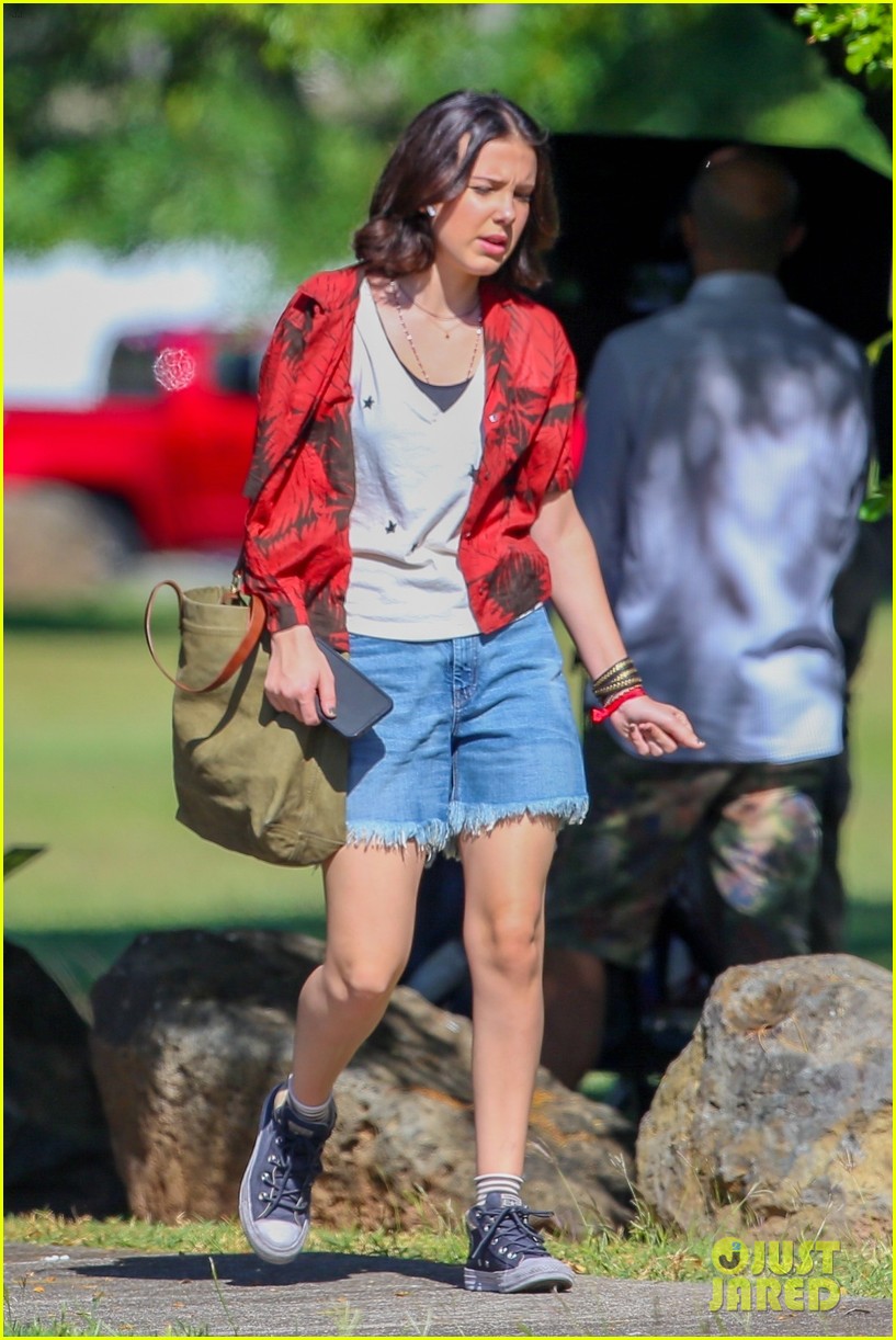 Millie Bobby Brown Films 'Godzilla vs Kong' Scene in Hawaii