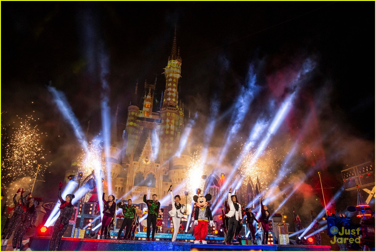 Becky G Will Perform At 'Wonderful World of Disney: Magical Holiday Celebration' Tonight With Hosts Jordan Fisher & Sarah Hyland!