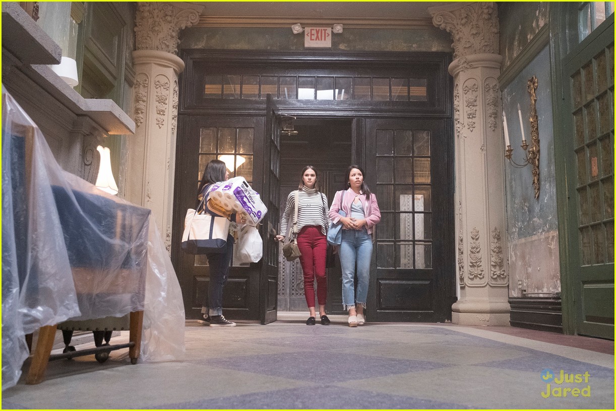 The First Pics From 'Good Trouble' Were Just Released!