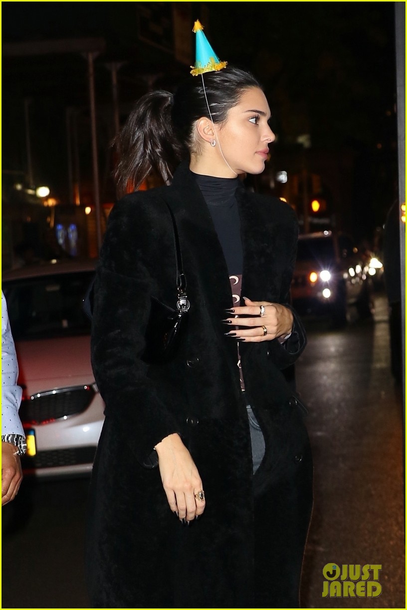 Bella Hadid Throws Birthday Bash for Kendall Jenner!