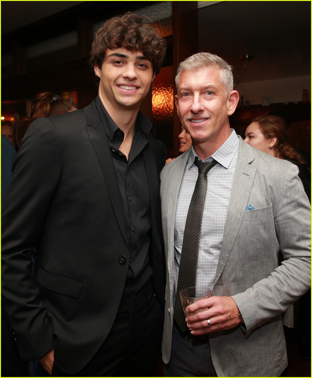 Noah Centineo Looks at His First Headshot as a Teen Actor - Watch!