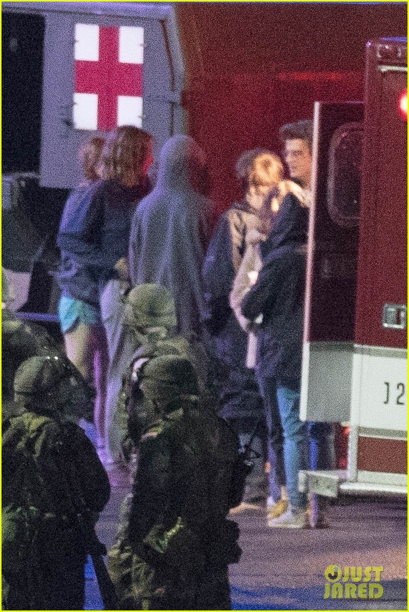 The Cast of 'Stranger Things' Films Scenes for Season 3 Finale!