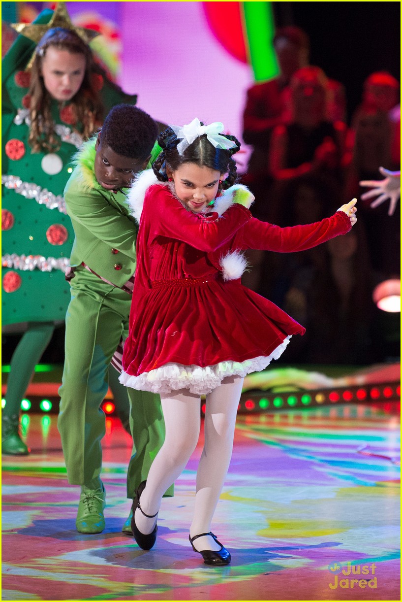 Ariana Greenblatt Becomes Cindy Lou Who For Christmas Freestyle on 'DWTS Juniors' Finale - Watch Now!