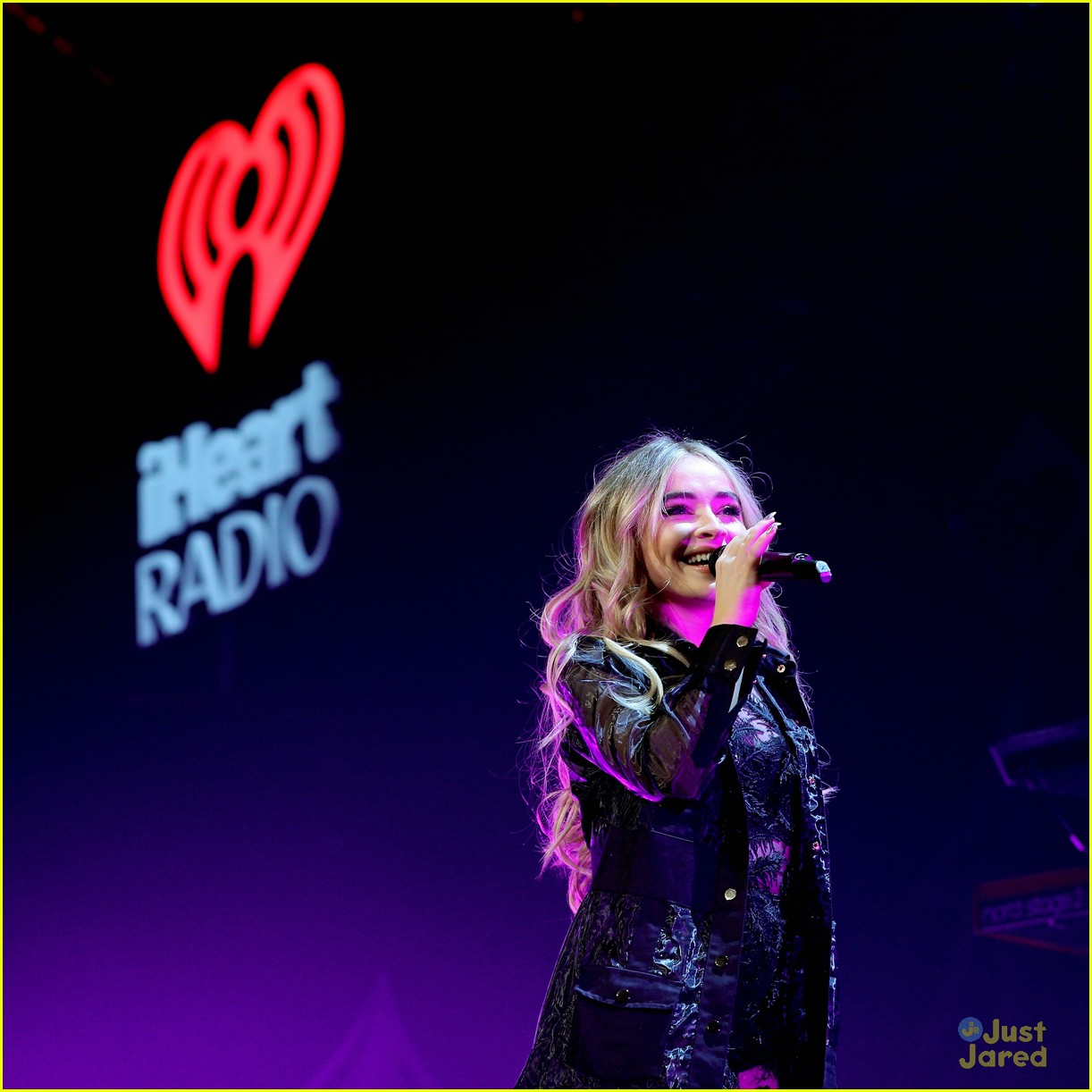 Dinah Jane Performs Two New Songs at Jingle Ball 2018 in Minnesota