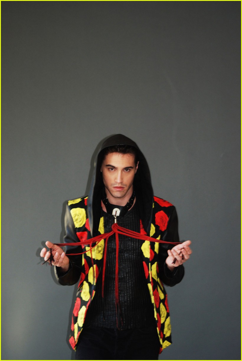 Ryan McCartan Ditches His Shirt for New Photo Shoot!