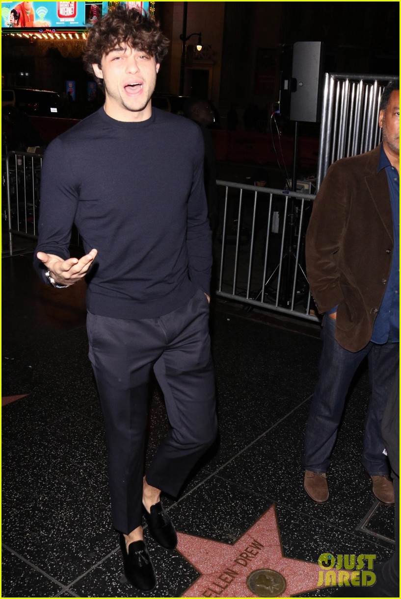 Noah Centineo Looks Handsome at 'Aquaman' Los Angeles Premiere!