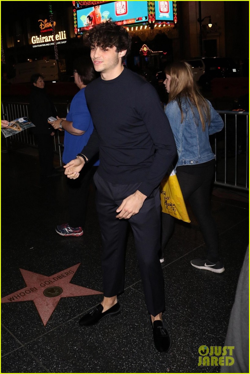 Noah Centineo Looks Handsome at 'Aquaman' Los Angeles Premiere!