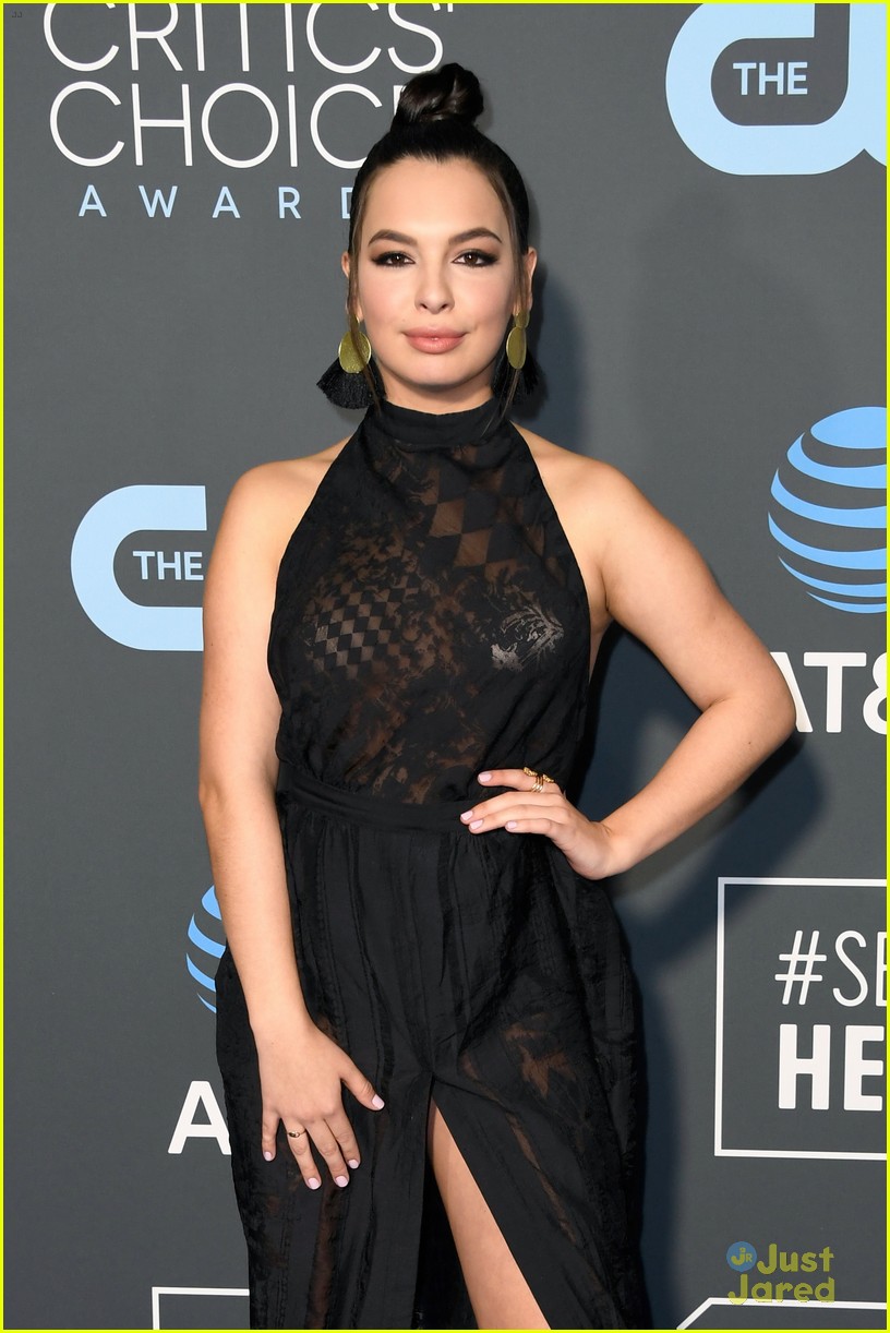 Eden Sher Joins Holly Taylor & Isabella Gomez at Critics' Choice Awards 2019