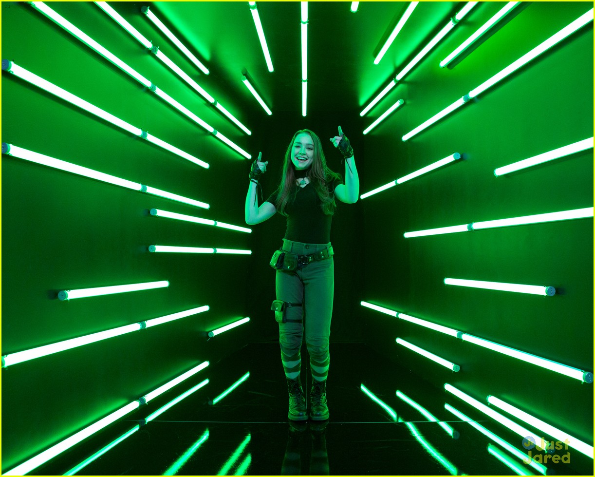 Watch Kim Possible's 'Call Me, Beep Me' Music Video!