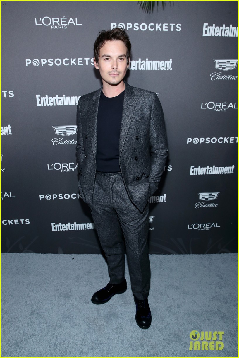 Shay Mitchell, Emily Osment & Tyler Blackburn Celebrate SAG Awards at EW Party!