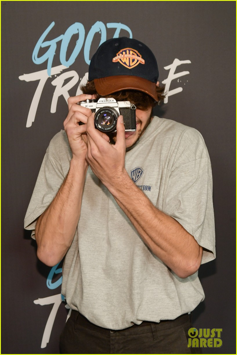 Maia Mitchell & Cierra Ramirez Reunite with Noah Centineo at 'Good Trouble' Premiere!