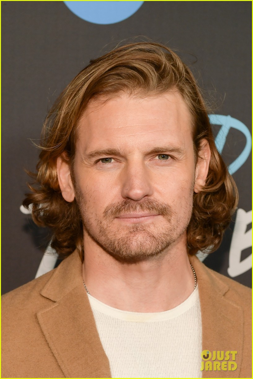 Maia Mitchell & Cierra Ramirez Reunite with Noah Centineo at 'Good Trouble' Premiere!