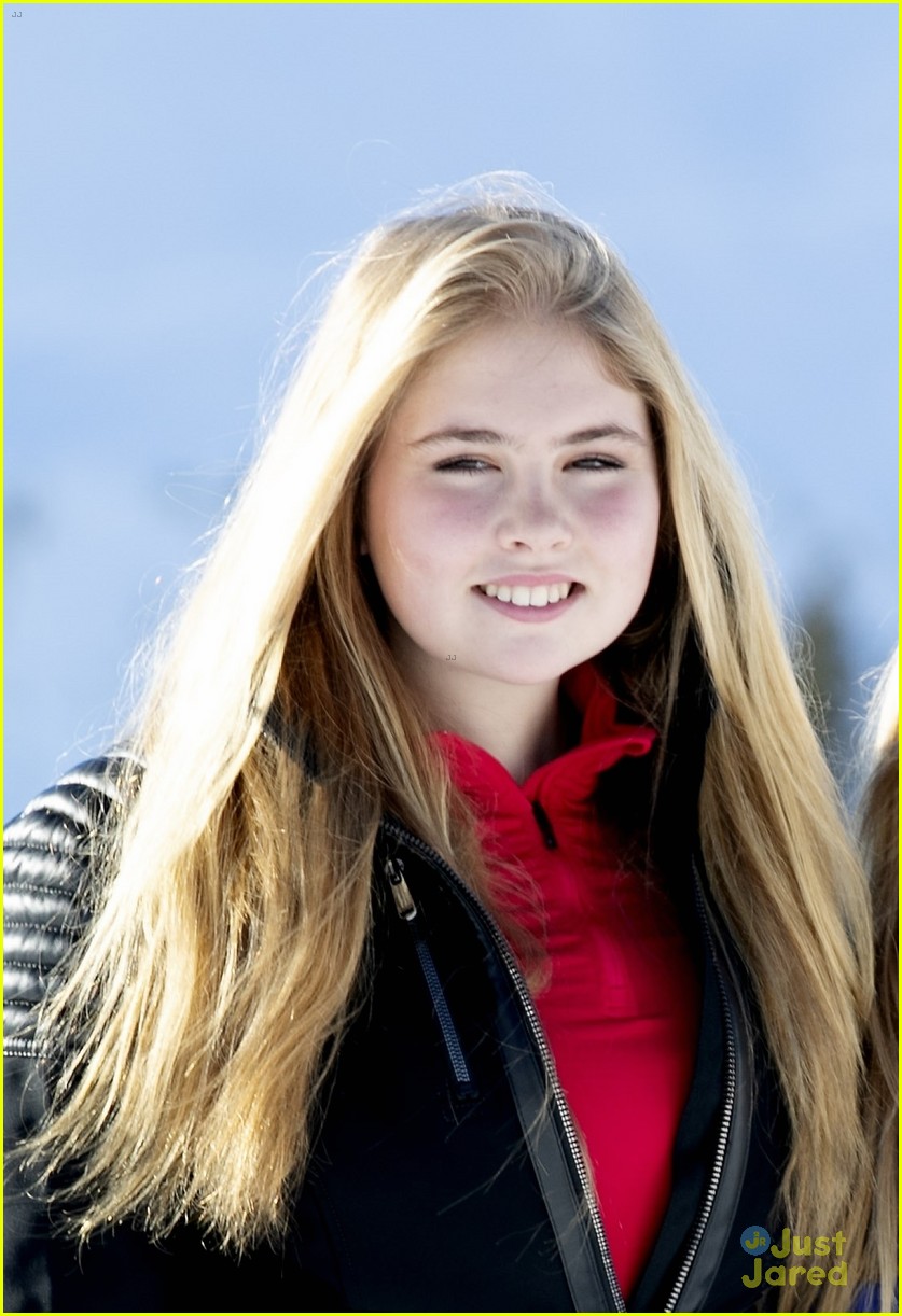 Dutch Crown Princess Catharina-Amalia Hits The Slopes With Her Family