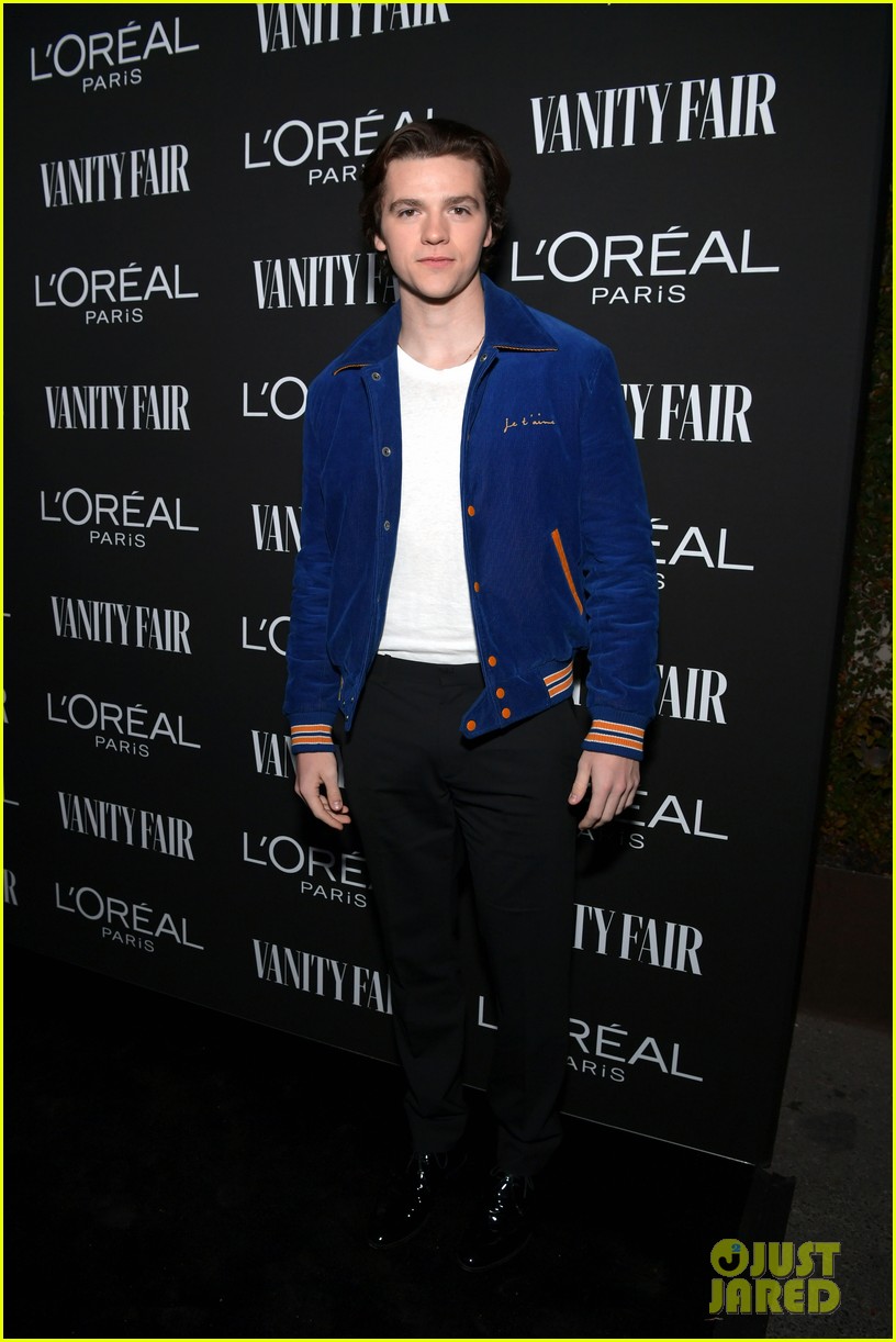 Josephine Langford Shows Her Style at Vanity Fair's Pre-Oscar Party!