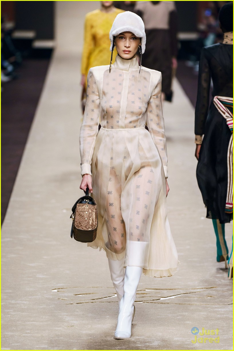 Kaia Gerber, Gigi & Bella Hadid Hit The Runway For Fendi in Milan