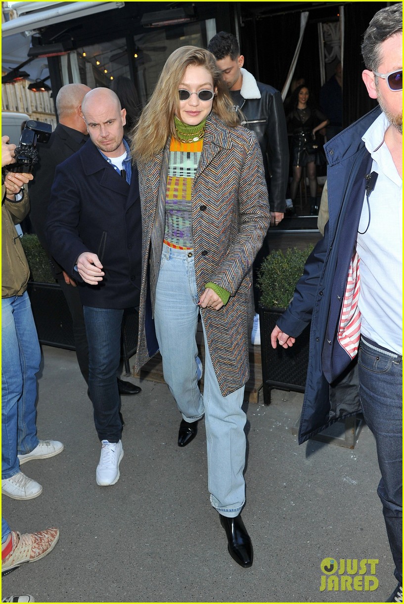 Gigi Hadid & Karlie Kloss Kick Off Paris Fashion Week Together!