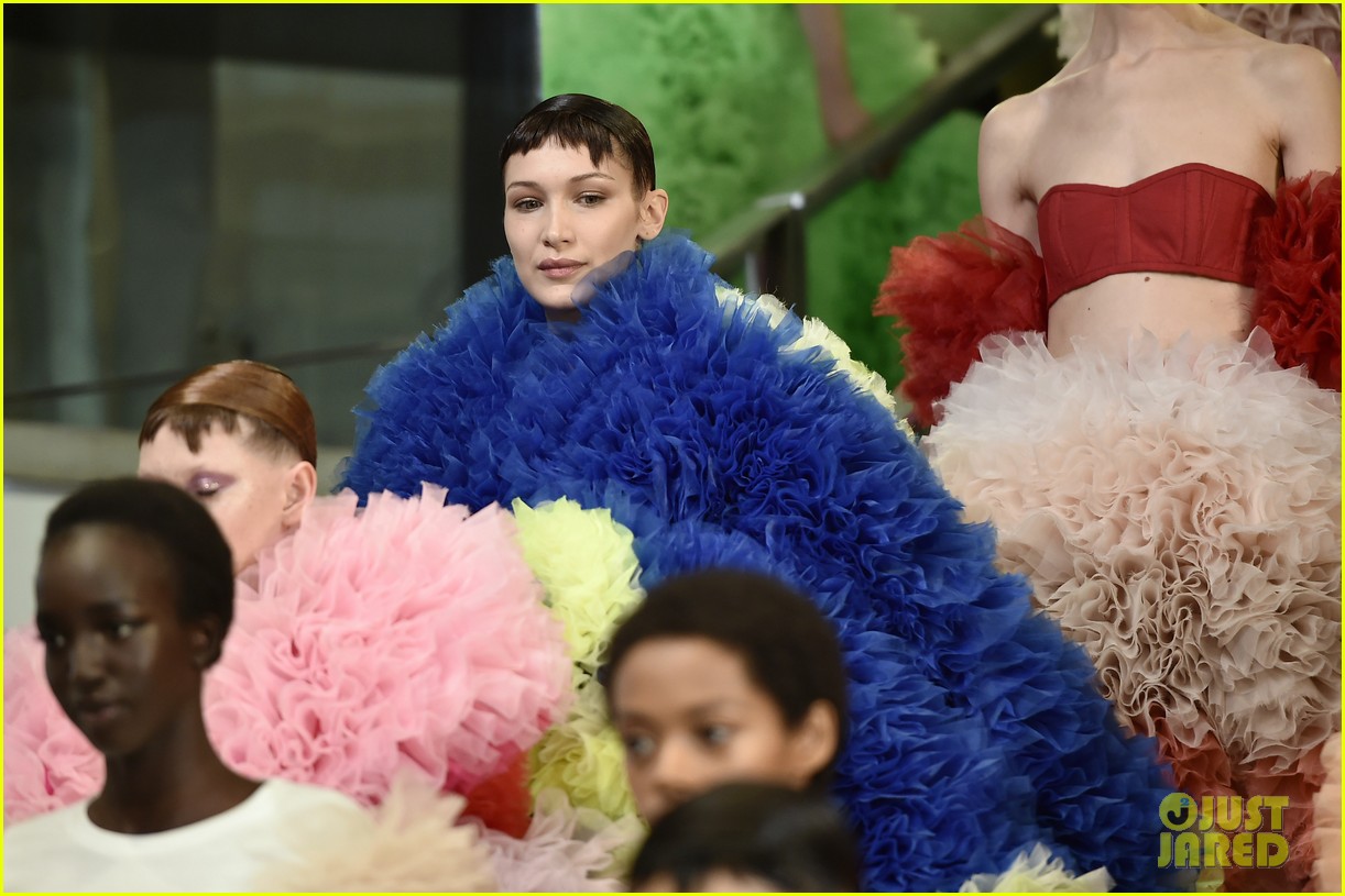 Rowan Blanchard & Bella Hadid Wear NYFW's 'Giant Dresses'