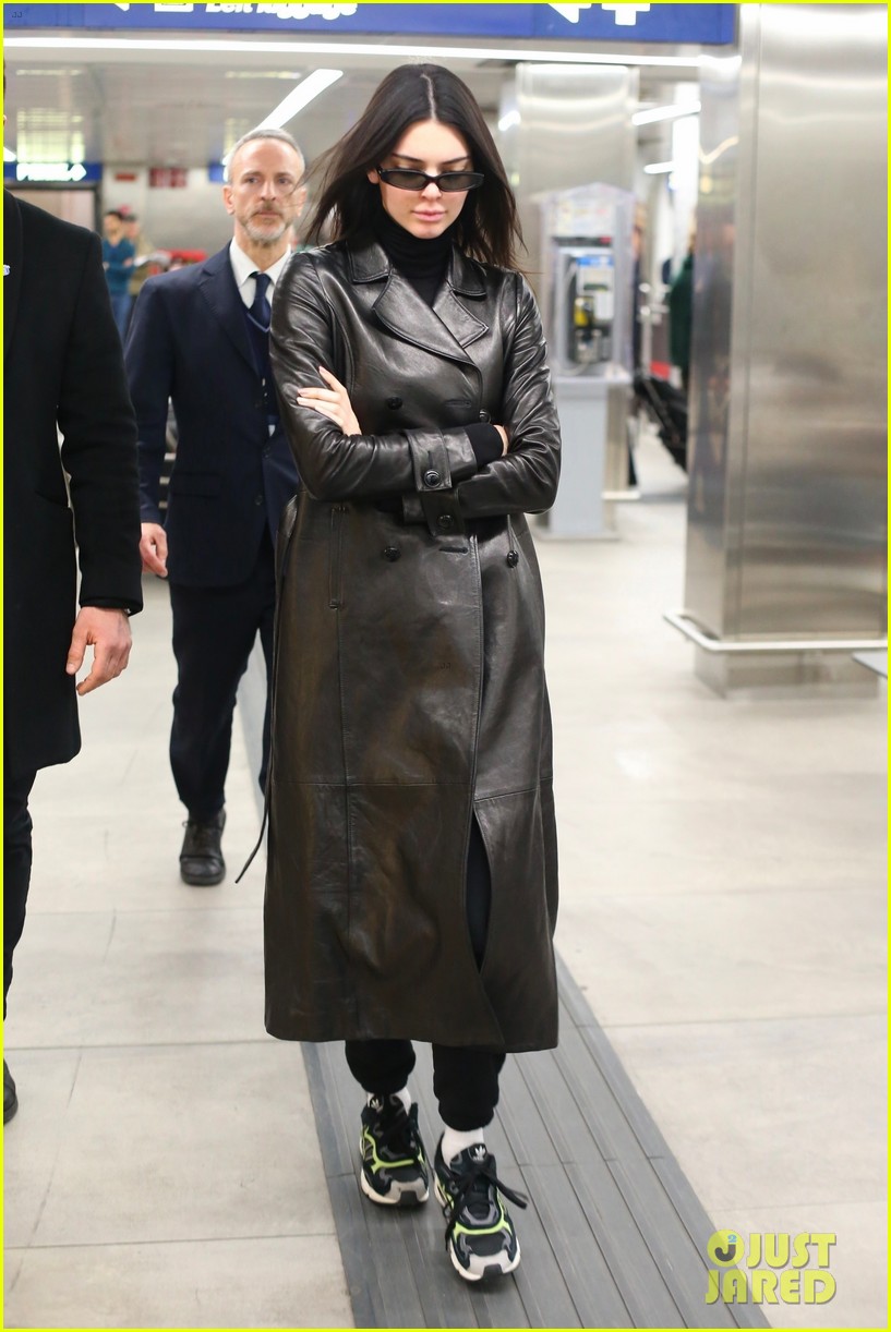 Kendall Jenner Jetsets to Italy for Milan Fashion Week