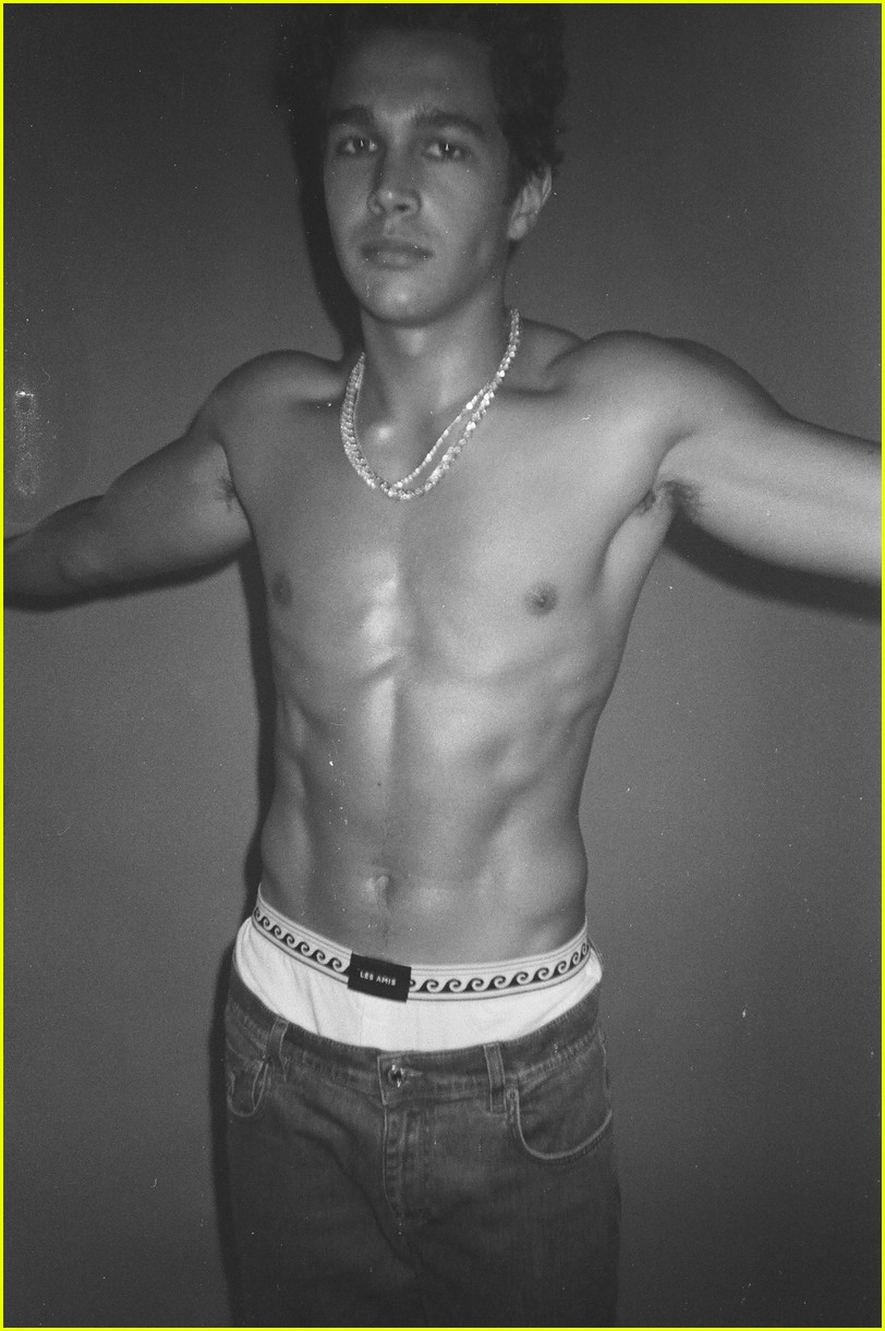 Austin Mahone Poses for Shirtless Photo Shoot Inspired by Vintage Teen Mags!