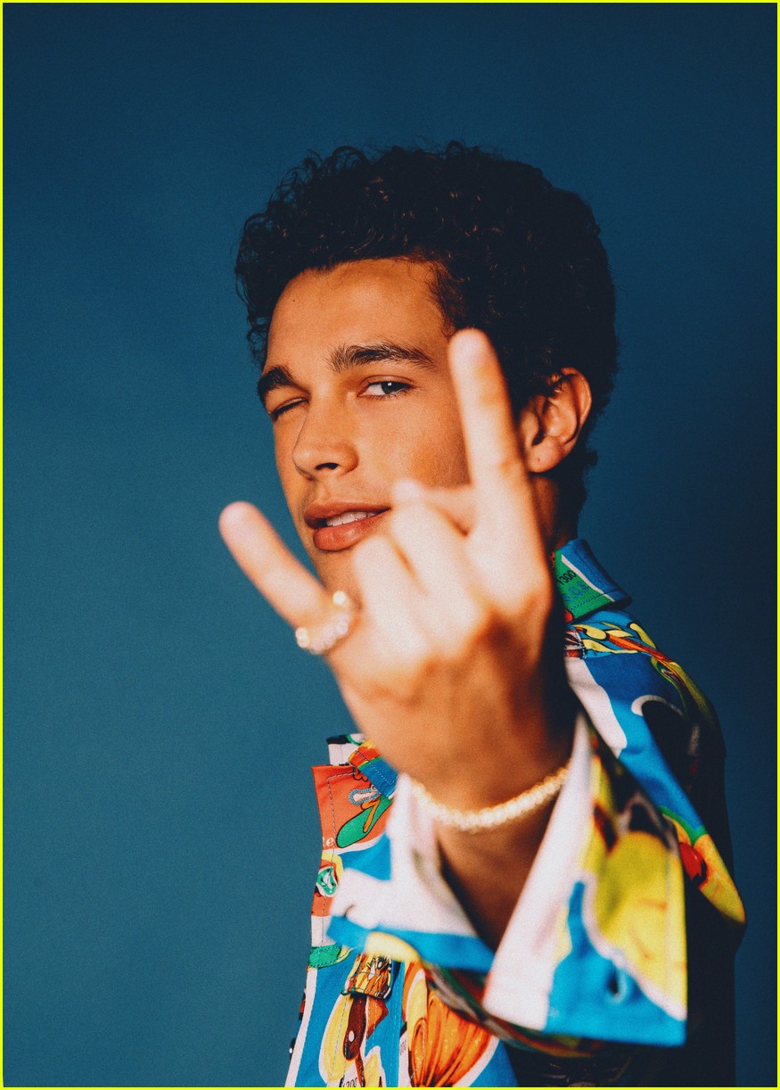 Austin Mahone Poses for Shirtless Photo Shoot Inspired by Vintage Teen Mags!
