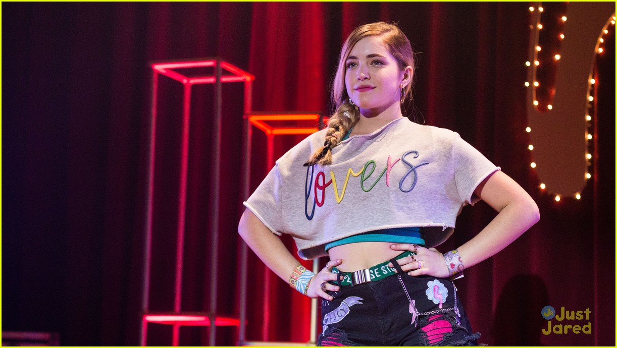 Netflix Debuts First Trailer For 'Go! Vive a Tu Manera' Musical Series!