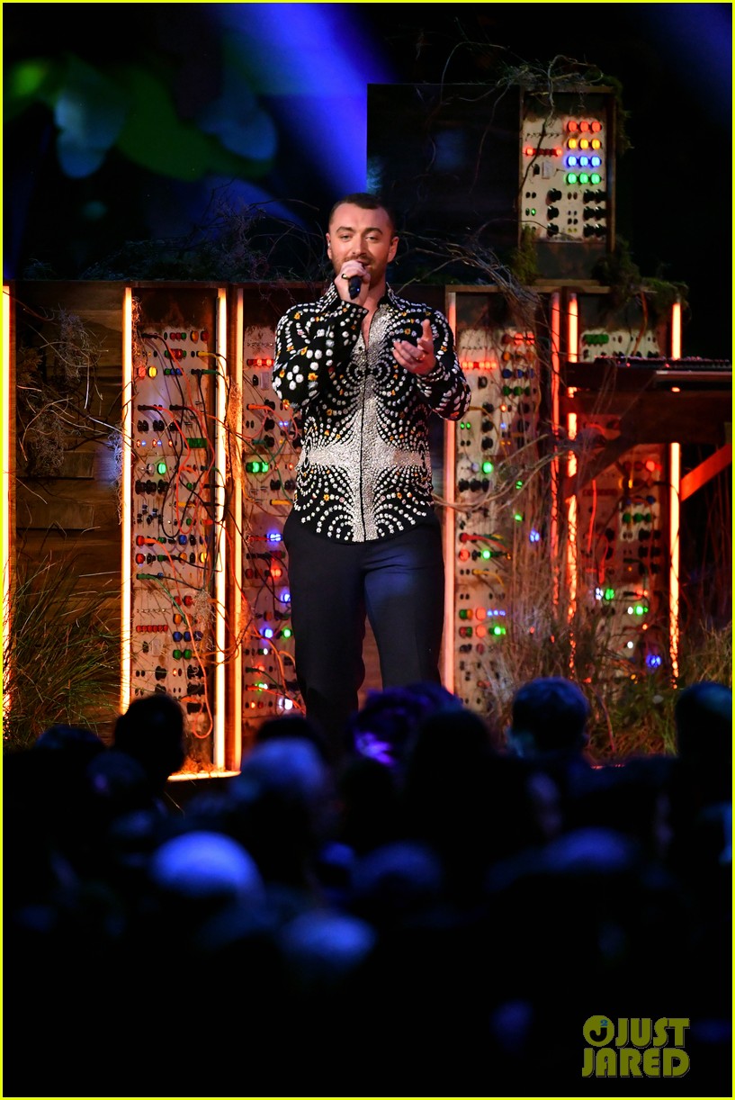 Sam Smith Busts a Move During BRIT Awards 2019 Performance - Watch Now!