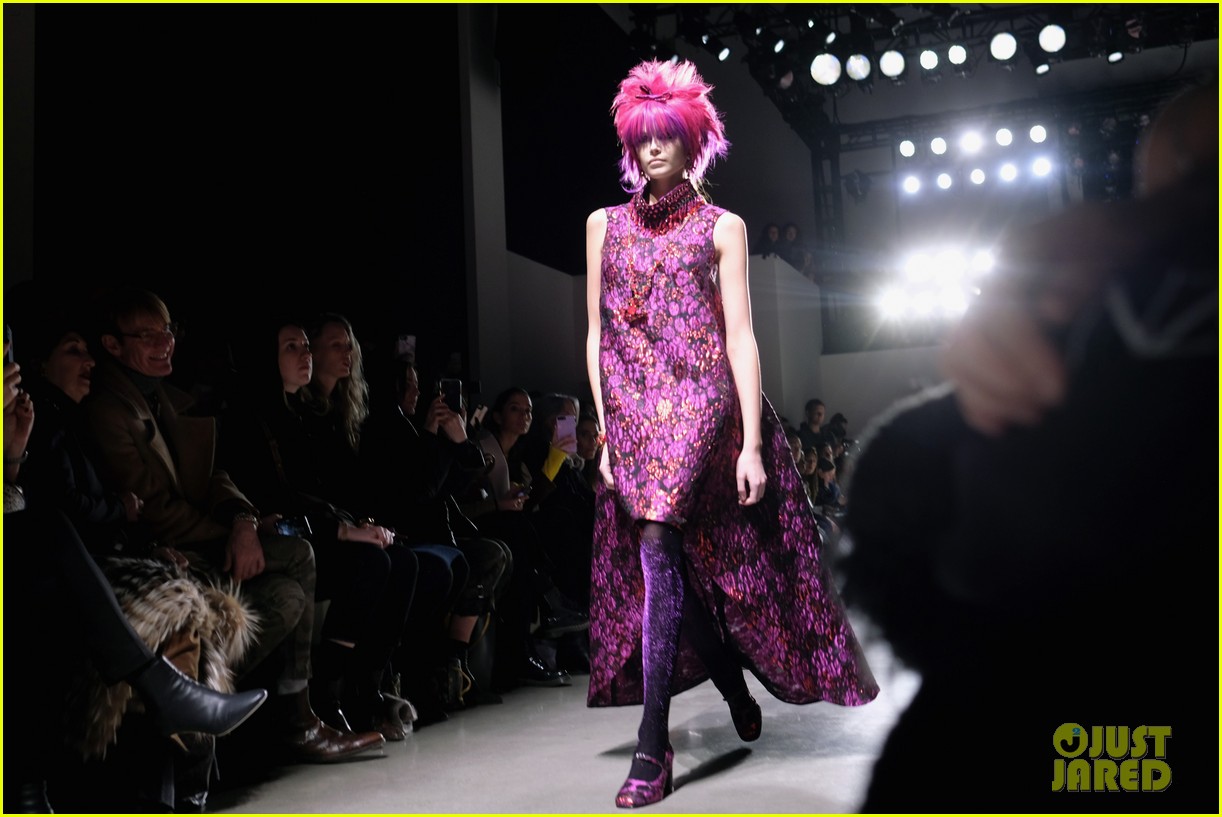 Grace VanderWaal Attends the Anna Sui Fashion Show!