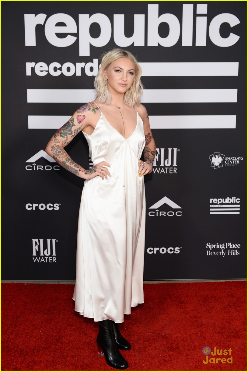 Ashley Tisdale Debuts Long Hair at Republic Records' Grammys Party