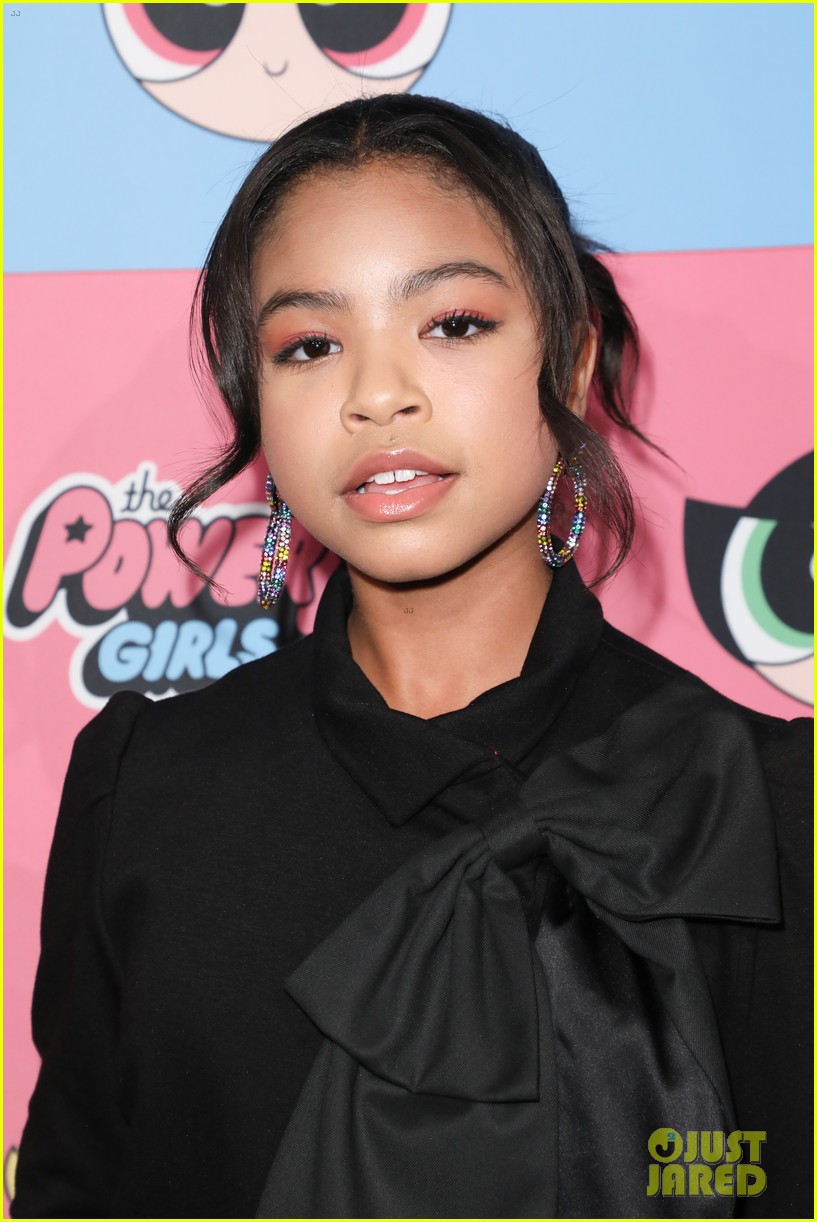 Carly Rae Jepsen, Skai Jackson, & Amanda Steele Get Colorful at Powerpuff Girls Fashion Show!