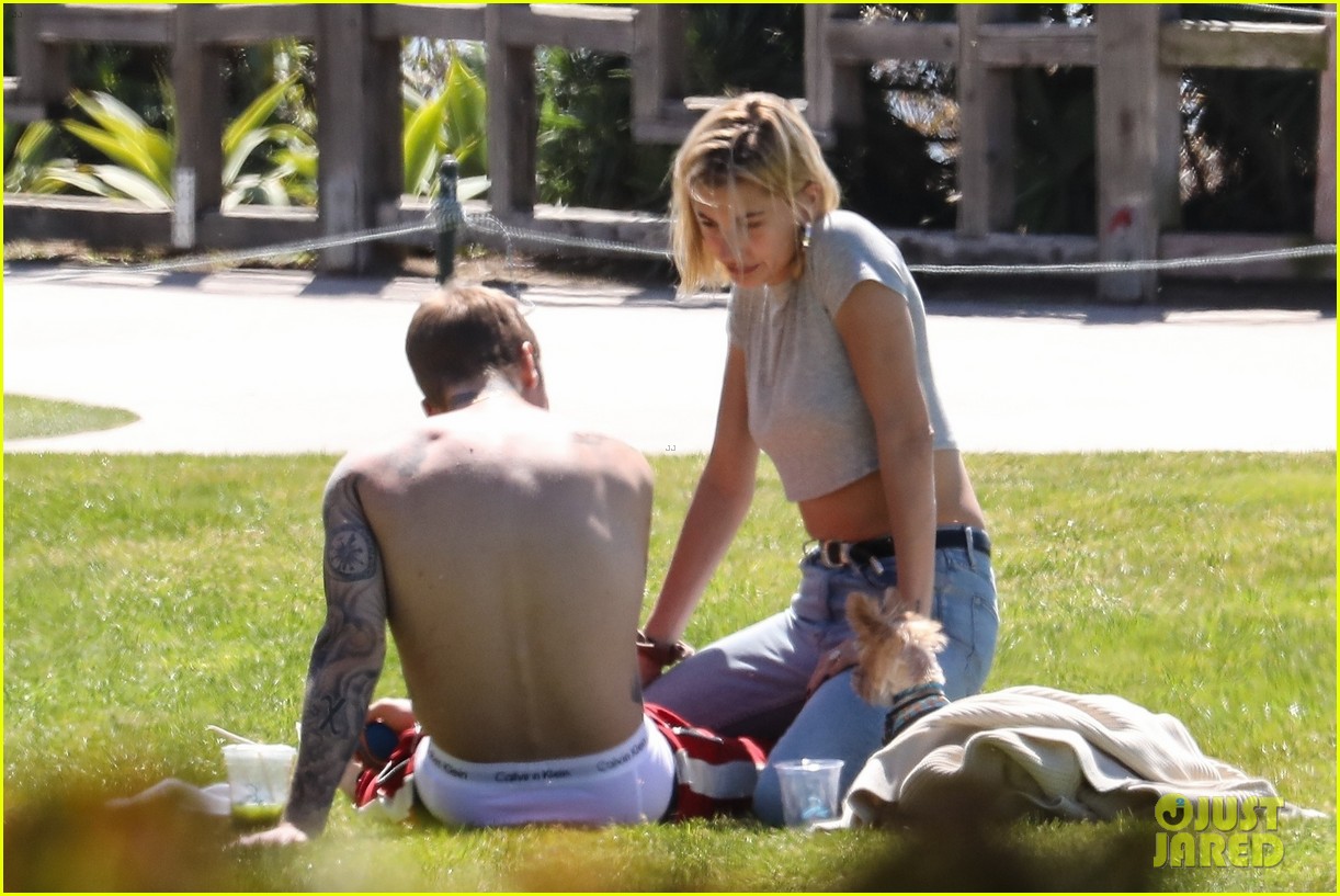 Justin & Hailey Bieber Hug It Out While Hanging Out at the Park