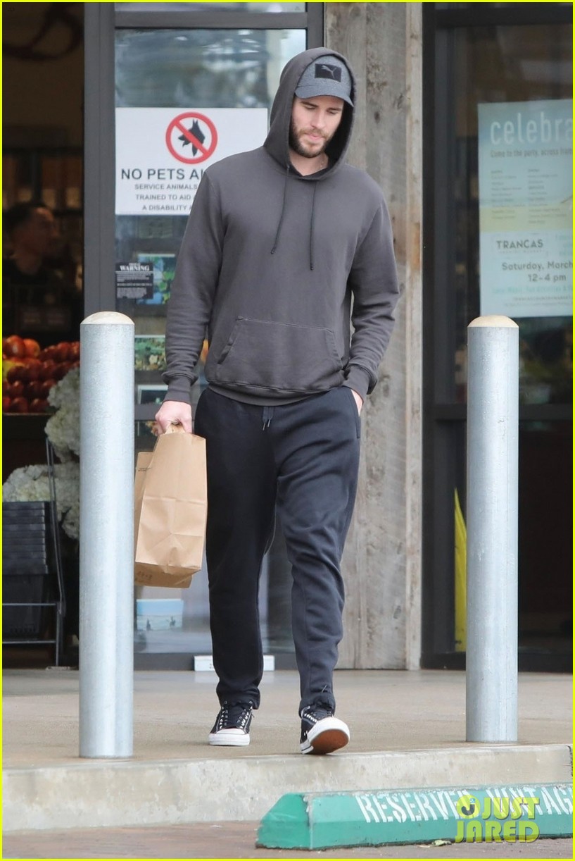 Liam Hemsworth Runs Errands Around Malibu
