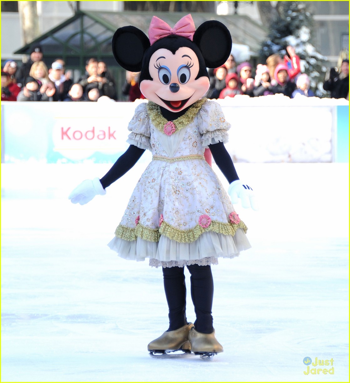 Minnie Mouse Launches Her Official Instagram!