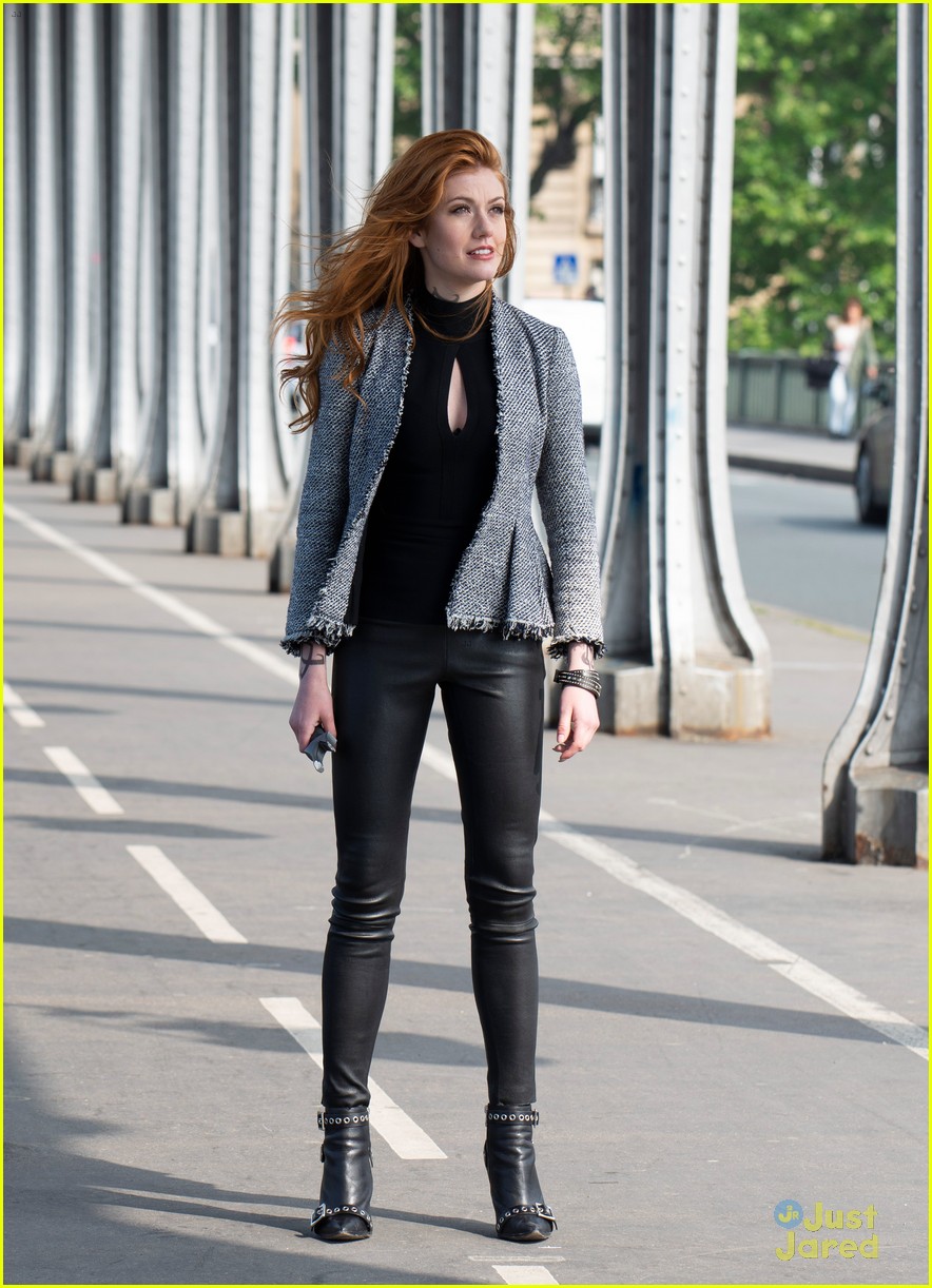Clary & Jace Reunite in Paris on 'Shadowhunters' Tonight
