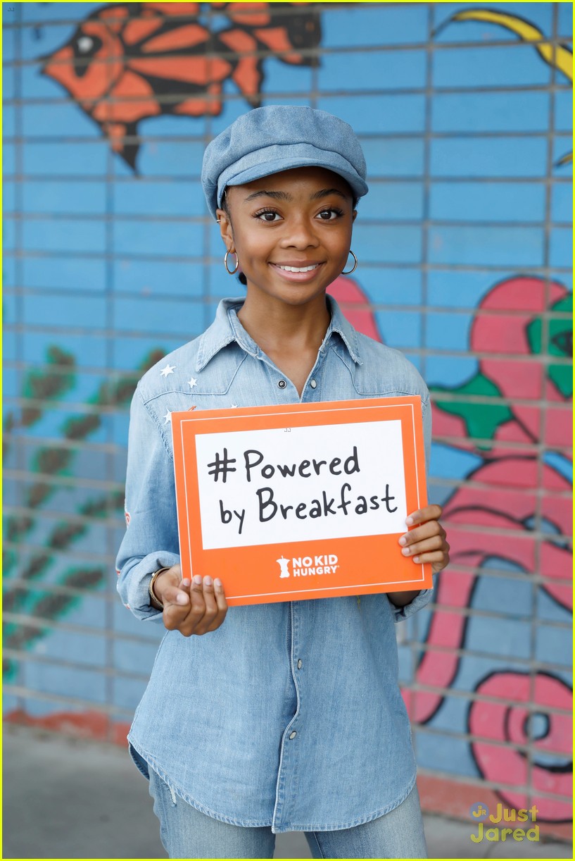 Skai Jackson Grabs Breakfast With School Kids For No Kid Hungry's Breakfast Event