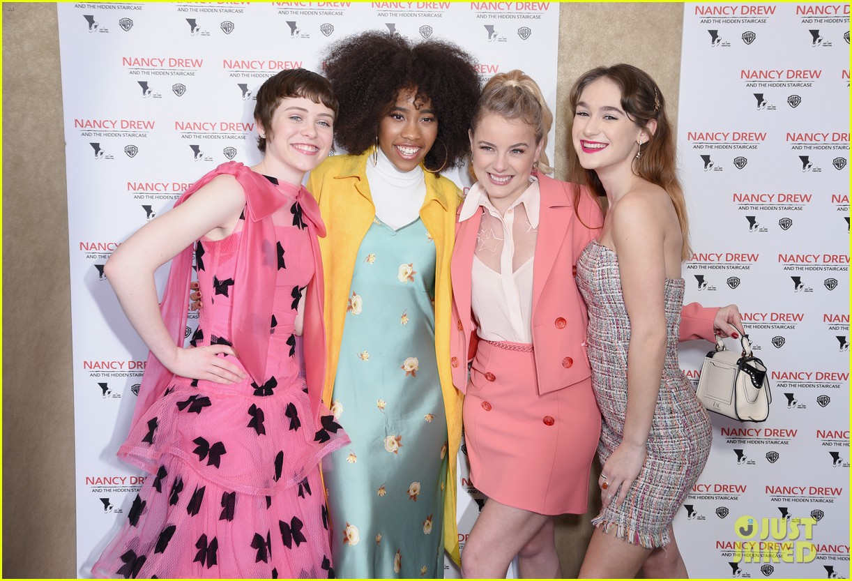 Sophia Lillis Is Pretty In Pink at the 'Nancy Drew & The Hidden Staircase' Premiere
