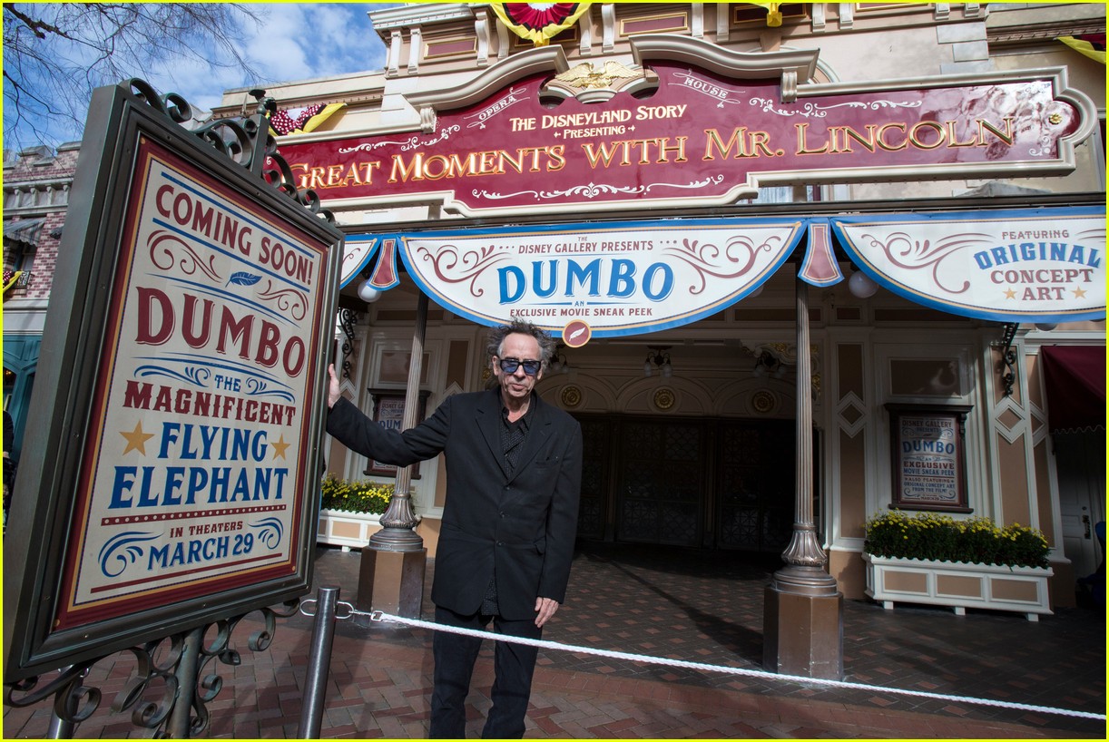 Watch a New Clip From the 'Dumbo' Movie!