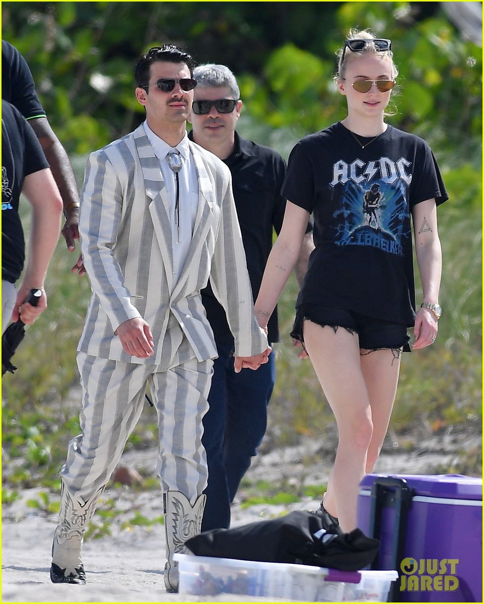 Sophie Turner Visits Joe Jonas on Miami Video Shoot